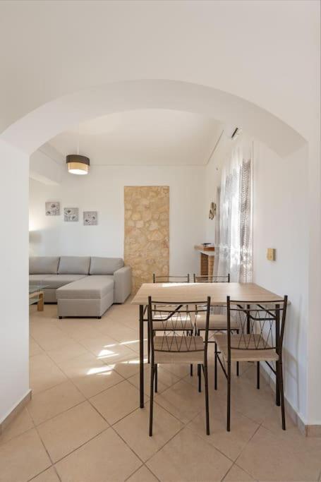 Апартаменты Spiros House Свороната Экстерьер фото