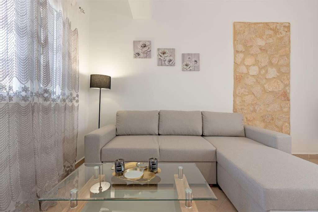 Апартаменты Spiros House Свороната Экстерьер фото