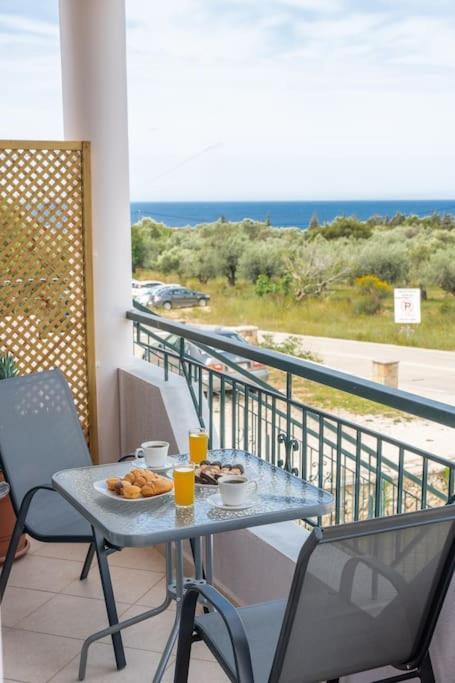 Апартаменты Spiros House Свороната Экстерьер фото